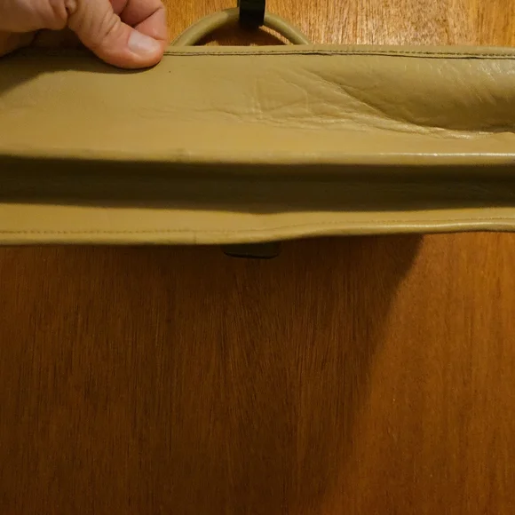 Vintage Gucci Tan Beige Leather Handbag - Picture 7 of 14